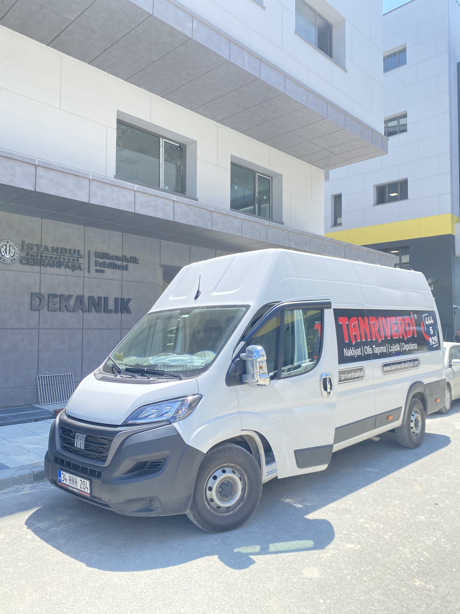 Parça Eşya Nakliye Aracı